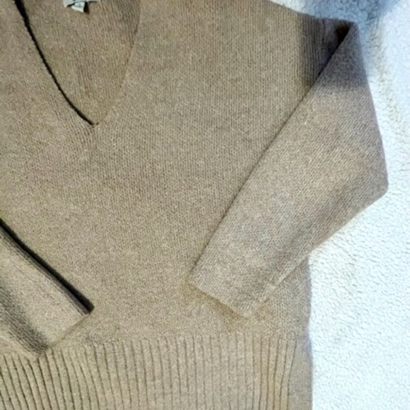 Soft & Cozy ~ Women's Sweater from Warm & Cozy ~ Small ~ Super sweater - Picture 4 of 4
